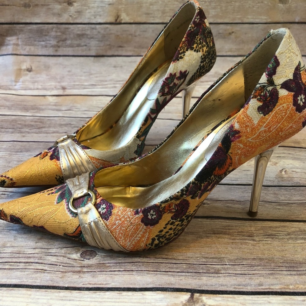 Also gold pointy toe high heels